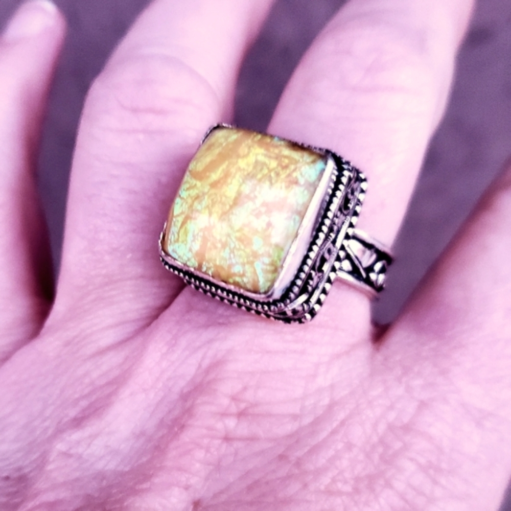 ***Sale*** New Triplet Opal 925 Silver Ring.